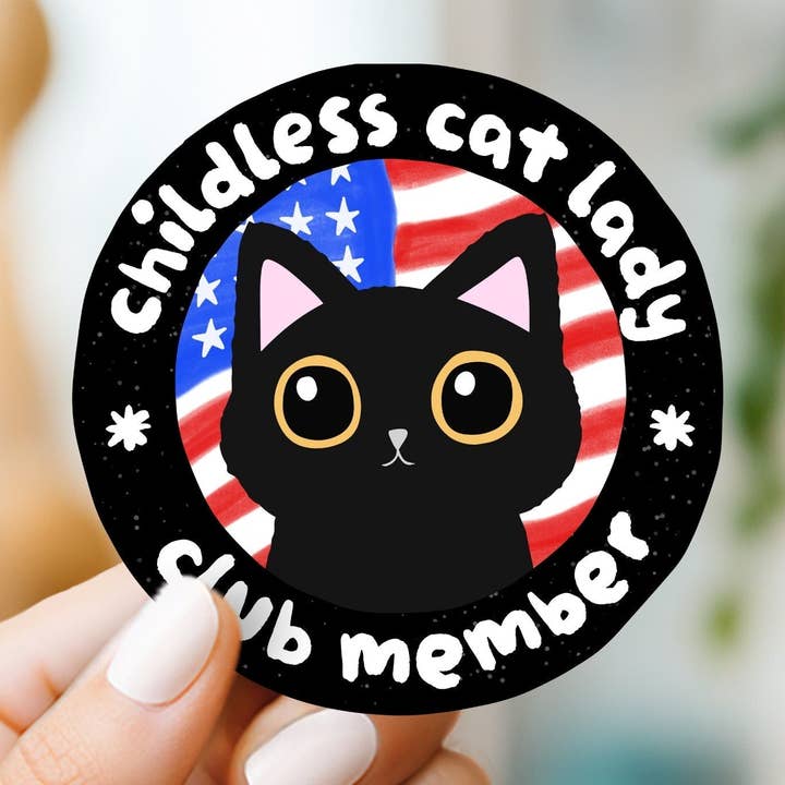 Autocollant Cat Lady sans enfant pour la vente par Market by Mari