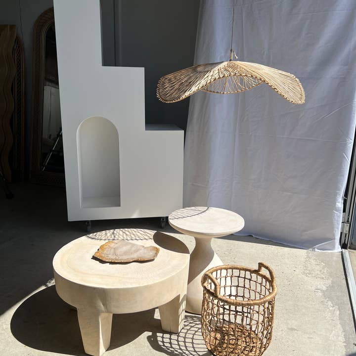 Office Objets - Wholesale Chandelier/Hanging Light - Rattan pendant or light fixture in the shape of a wavy circular tray with latticework D:75109