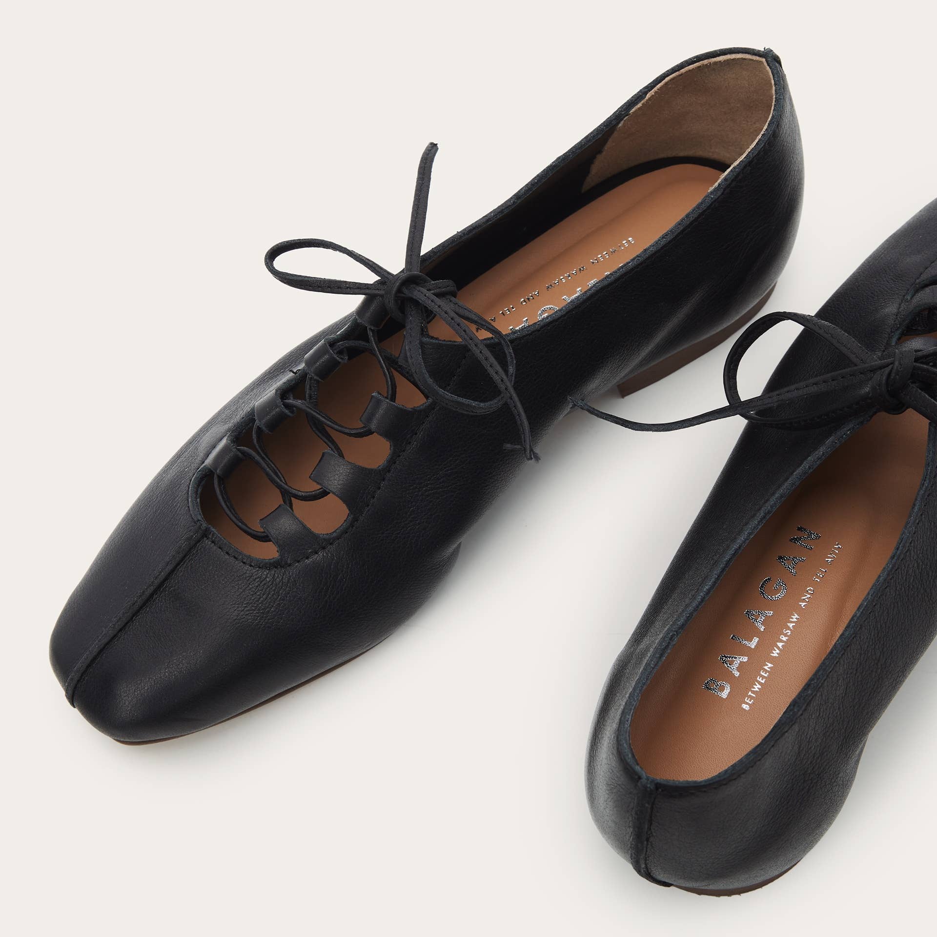 Roma Ballerina, black for wholesale on Faire4