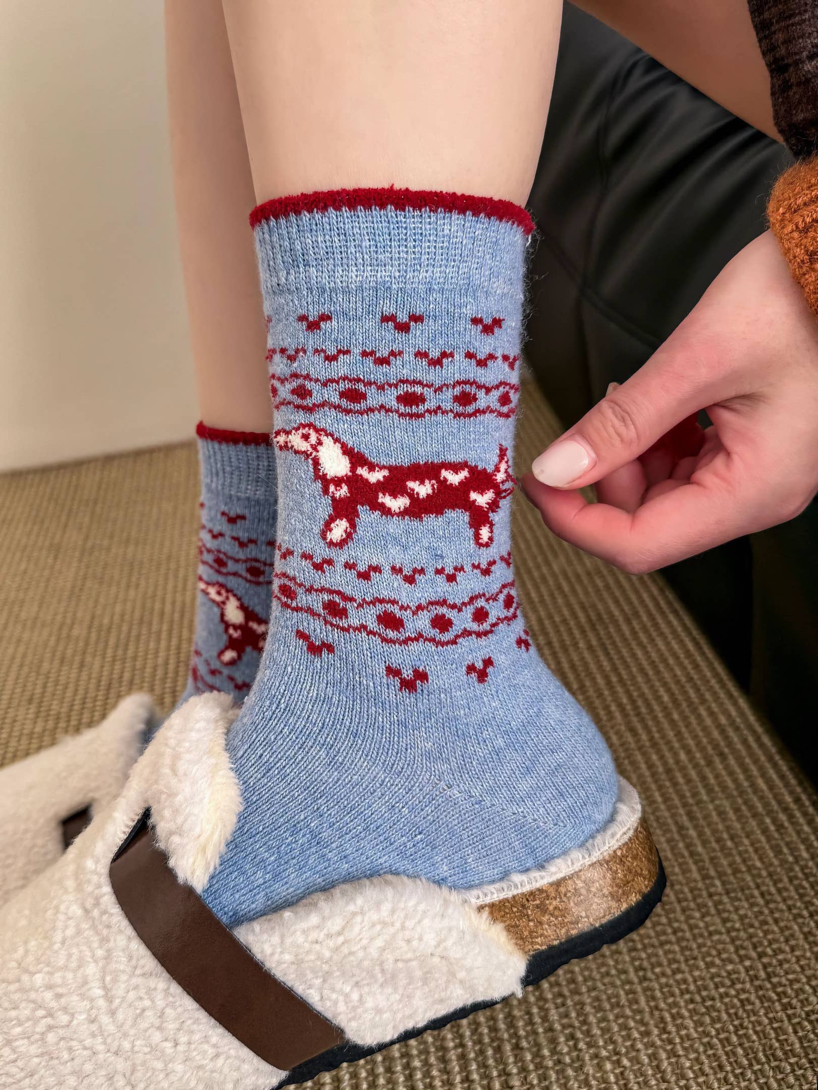 Happy Knits - Wholesale Socks - Women's - Women's Wool Socks - Warm Dachshund Pattern Winter Socks29