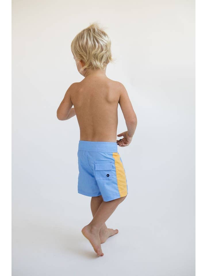 Ljusblå och gul Colorblock Patch Kid's Boardshorts i ljusblå och gul Colorblock Patch för wholesale på Faire6