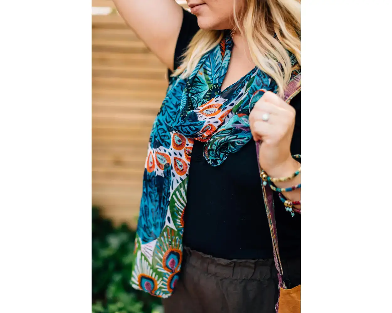 Ten Thousand Villages - Wholesale Scarf - Women's - Peacock Pattern Scarf1