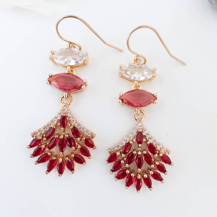 Röda uttalandeörhängen kristallhängande örhängen Art Deco för wholesale av YSM Designs