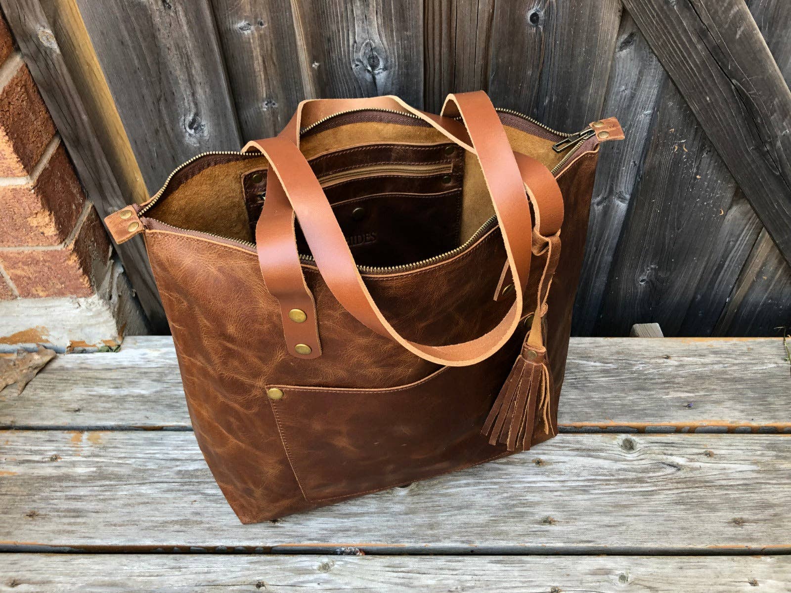 Hides - Vente Tote bag – femme - Sac en cuir avec fermeture éclair25