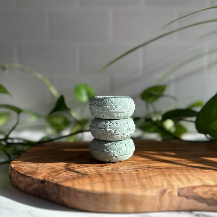 Juniper & Sage Soap Co. LLC - Wholesale Shampoo Puck/Solid Shampoo - Rice & Castor Shampoo Bar1