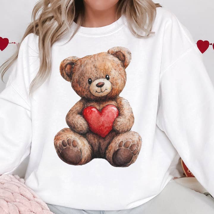 Par.tees by Party On! - Vendita all'ingrosso Felpa stampata - Donna - Felpa grafica con orsetto di San Valentino e cuore d'amore.