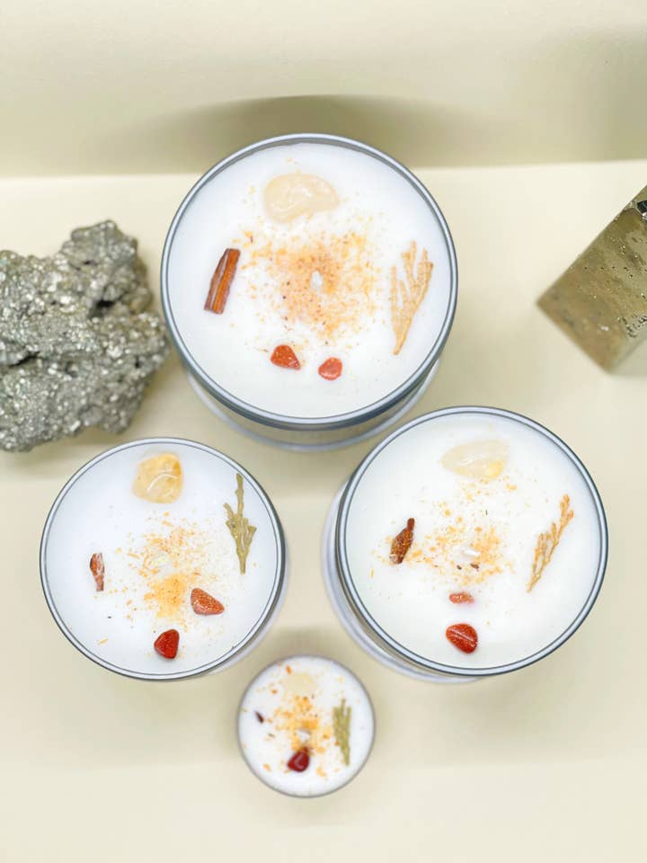 Abundance Crystal Candle for wholesale by Nizhoni Diosa Spirit