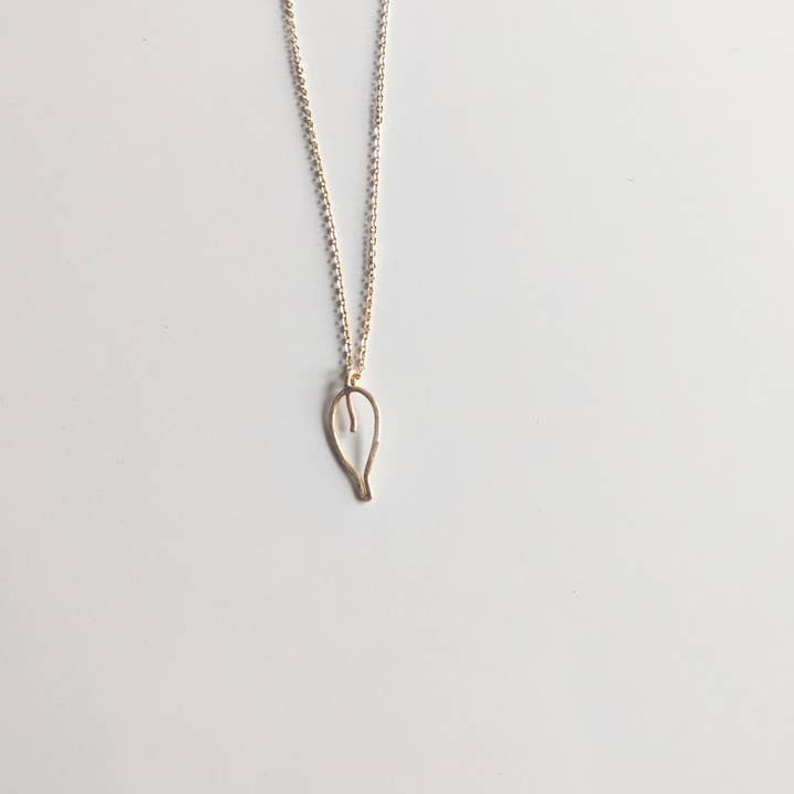 Collier Dainty Leaf pour la vente par Peerless Charm