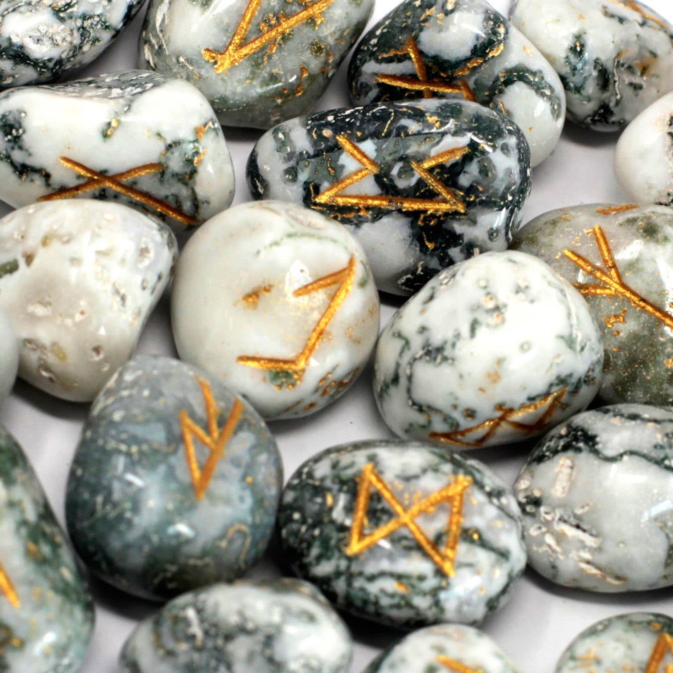 AWGifts Europe - Wholesale Spiritual Stone/Crystal - Tree Agate Spiritual Stone Runes Set in Pouch1