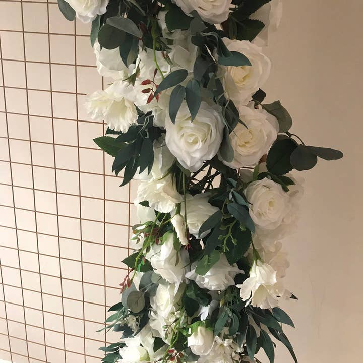 IVY CRUZ - Wholesale Bunting/garland - Flower Garland, Floral Garland, Wedding Flower Garland3