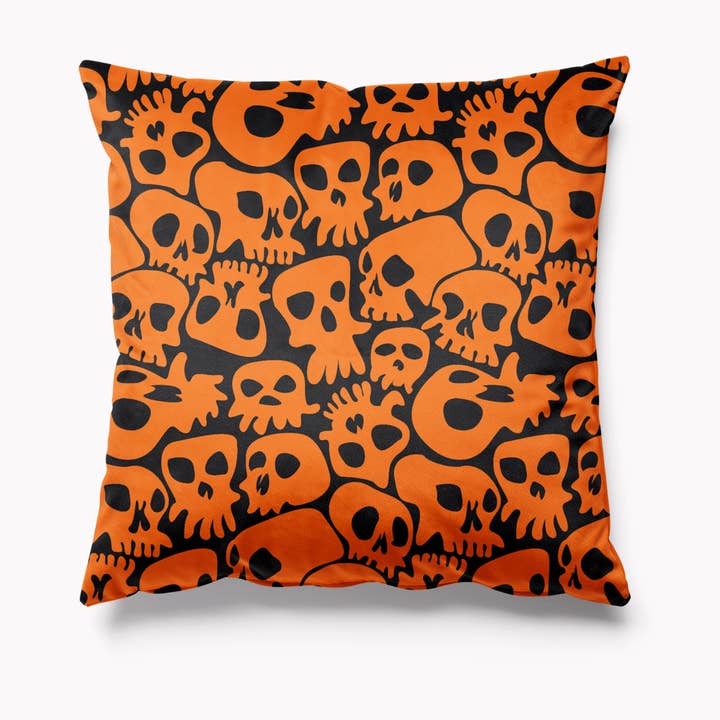 Almofada de Halloween de veludo preto e laranja Skulls por atacado de Kitsch Republic