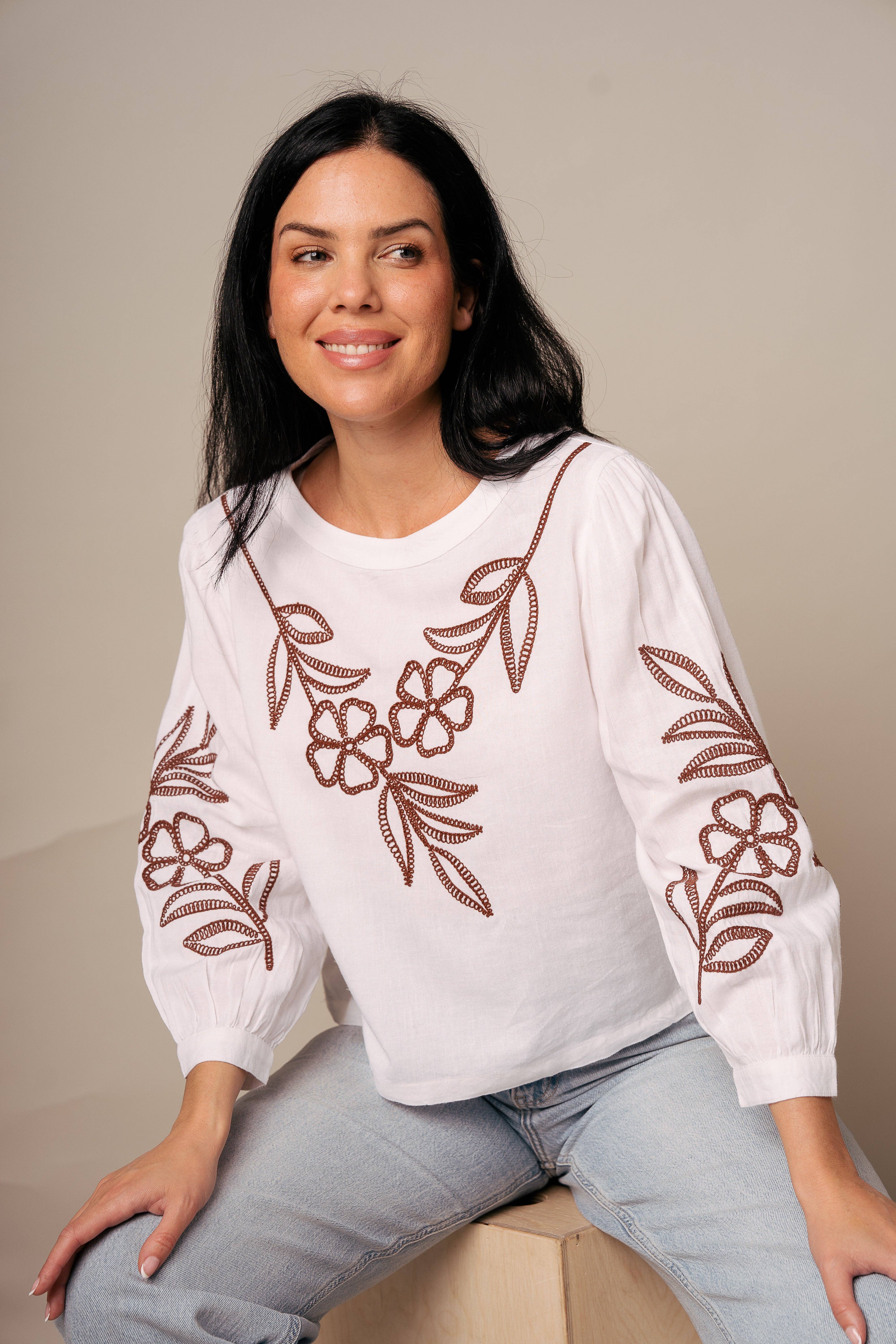 Kapda Casa - Wholesale Blouse - Women's - Blusa Moss- Blanca1