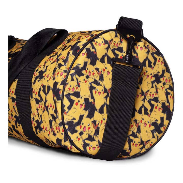 Meroncourt Europe Ltd – wholesale Sports bag – Unisex – POKEMON Pikachu All-over Print Sportsbag (DB462810POK)2