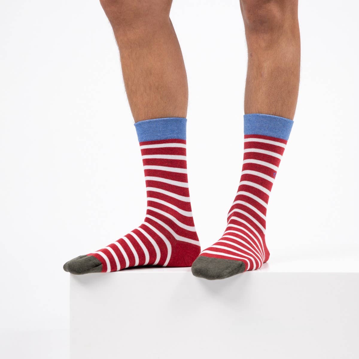 BILLYBELT - Wholesale Socks - Men's - Wide striped socks - Red, white striped3