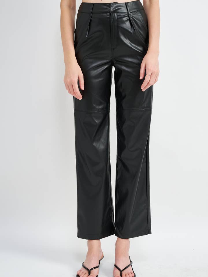 HOSE MIT GERADEM BEIN AUS LEDER MIT für den Großhandel von Emory Park