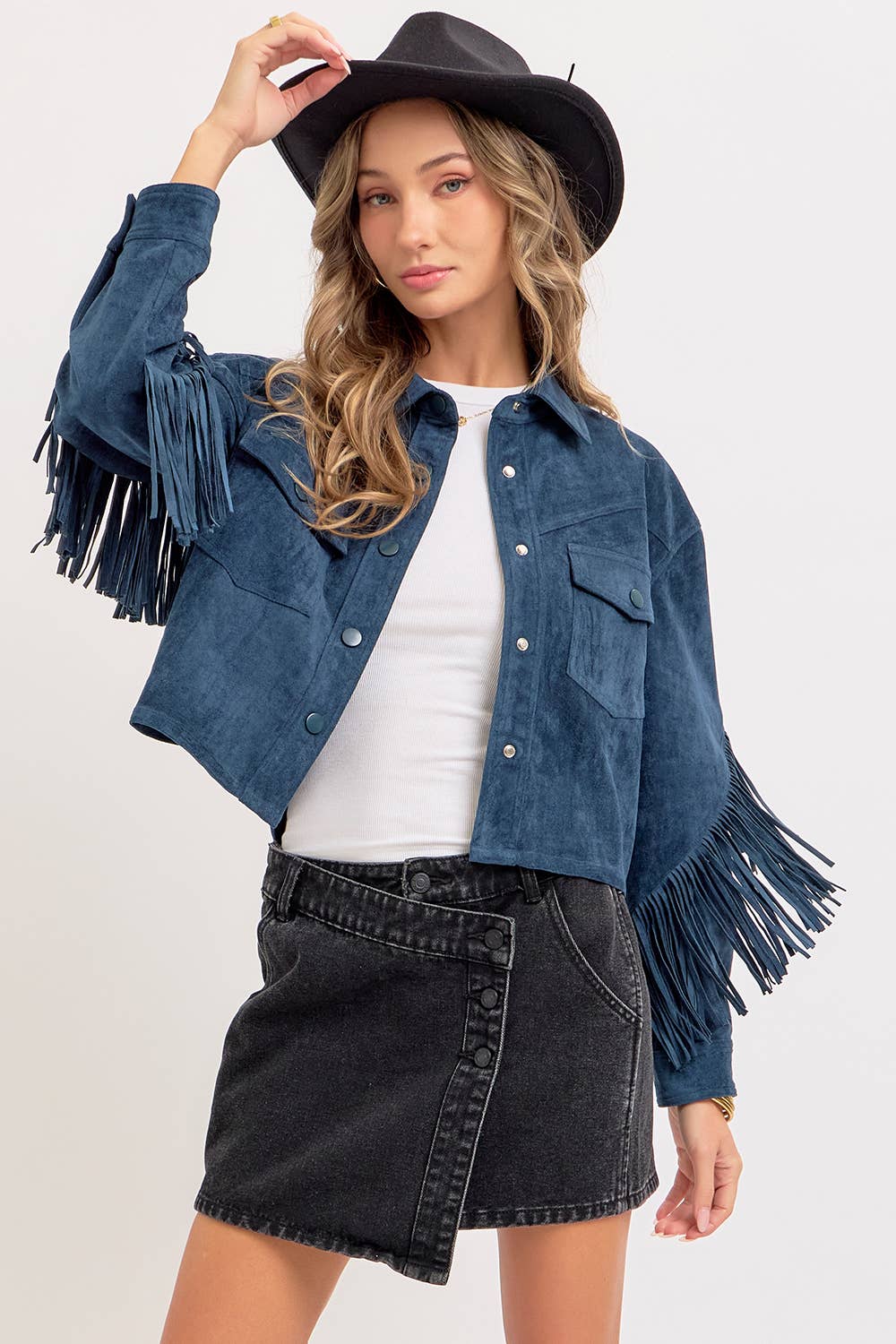 Sweet Lovely by Jen – Großhandel Hemdjacke/Shacket – Damen – Western-inspirierte Wildleder-Shacket23