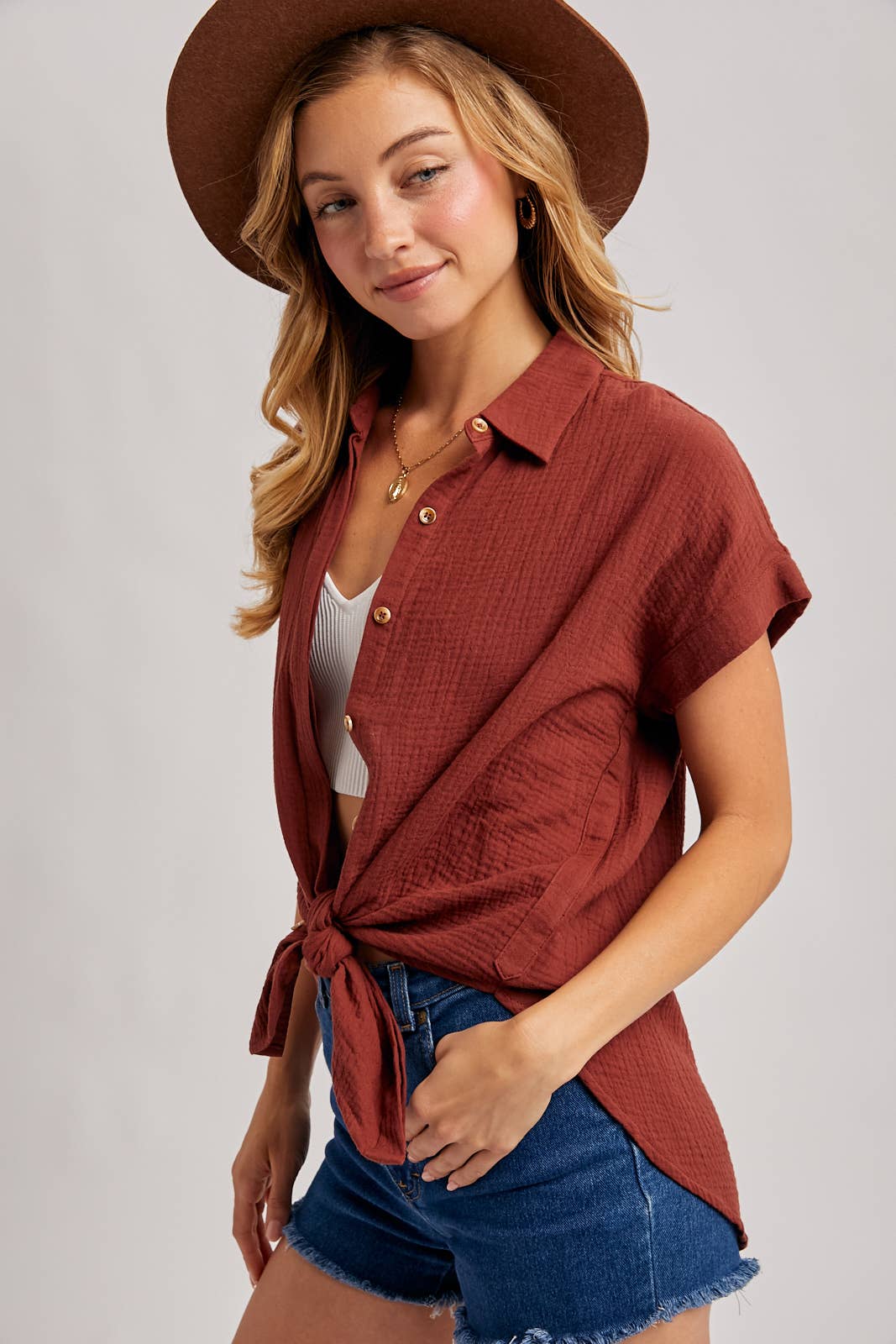 Bluivy – Großhandel Hemd mit Button-down-Kragen – Damen – Essentielles Baumwollhemd mit Knopfleiste20