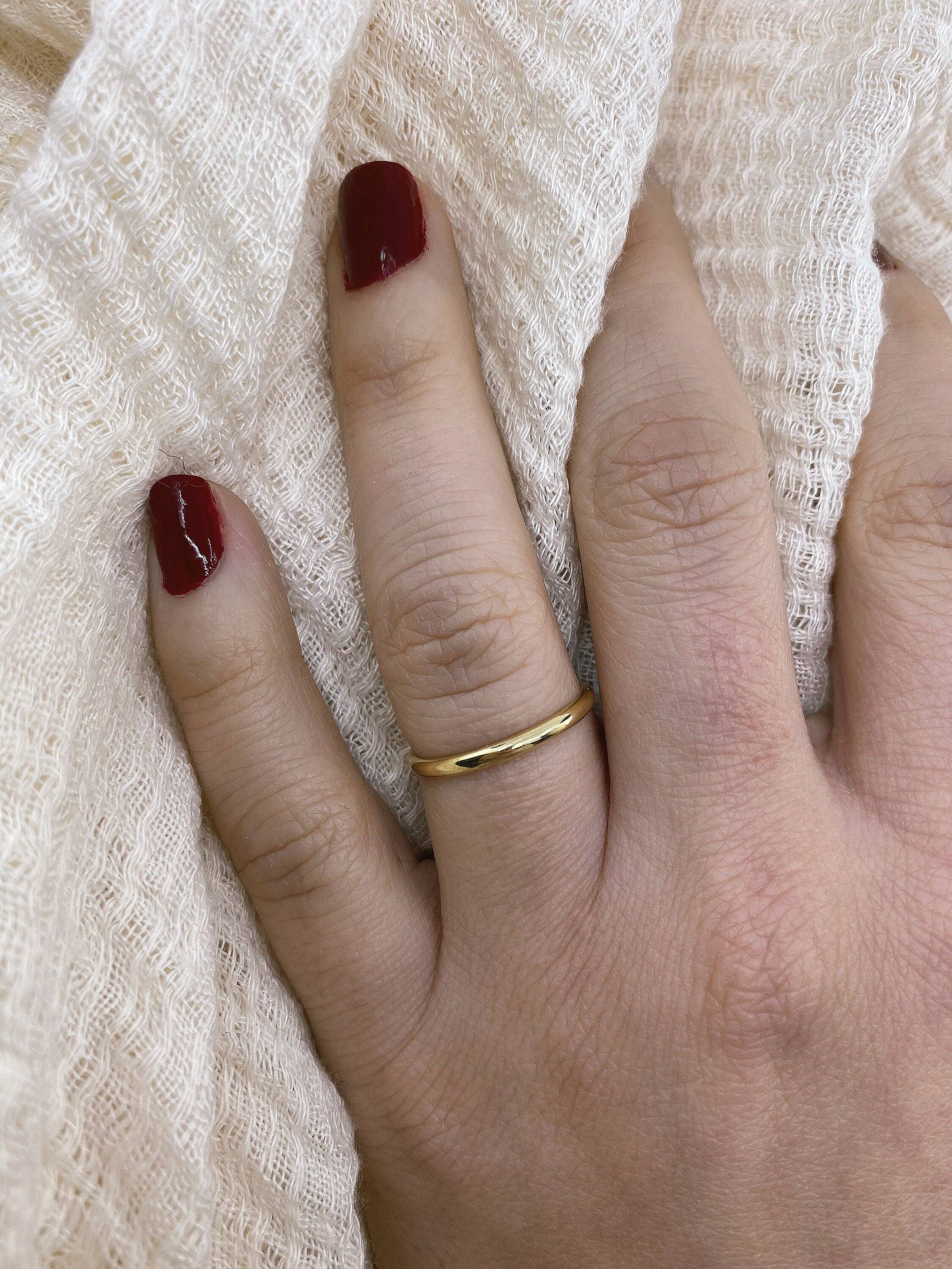 Zahav Jewelry – Engroshandel Båndring – 10kt massiv guldring | Massivt guld | Stablering | Lækker ring | Minimalistiske smykker I Stabelbar ring I Modesmykker1