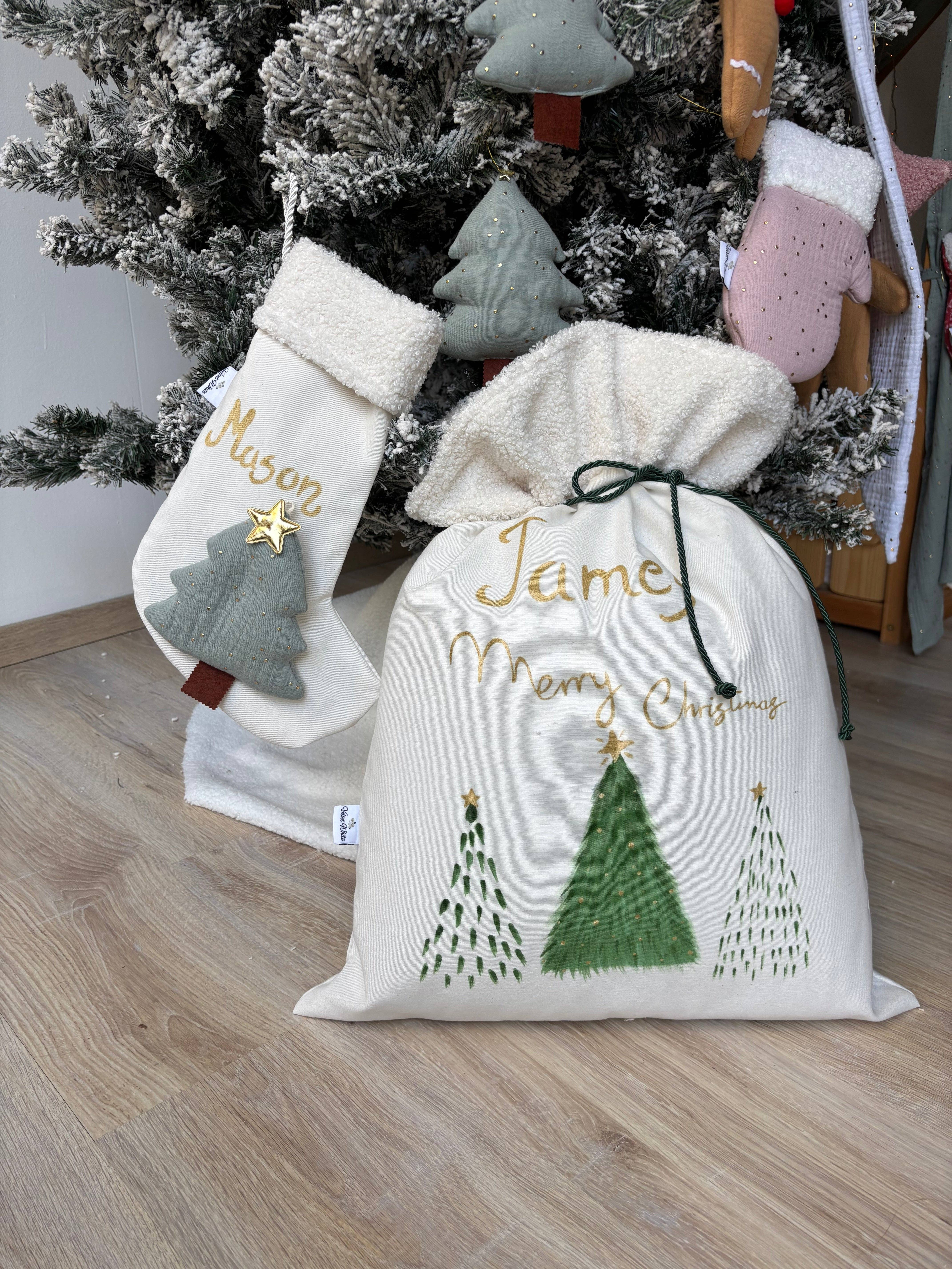 Velvet White – wholesale Holiday Stocking – Christmas Stocking – Handmade Muslin Fabric Sock with Gold Stars, Custom Hand Painted Name2