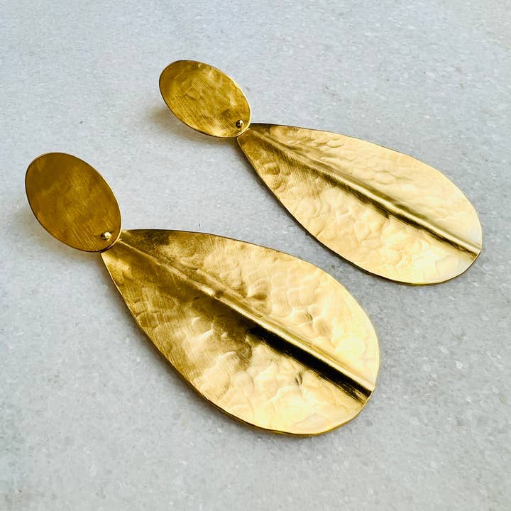 FONIA Earrings and other Purchase Wholesale maxi quaderni. Free Returns & Net 60 Terms on Faire trending on Faire.