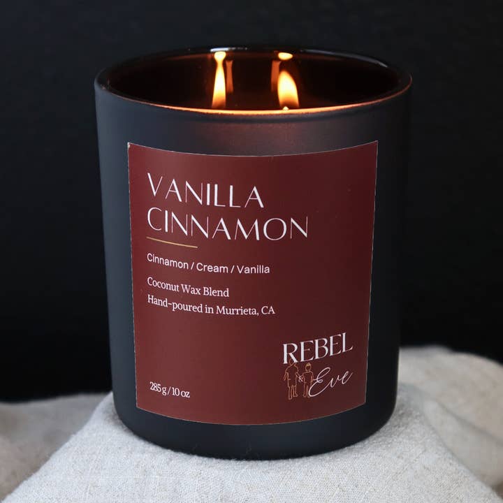 Vanilje Kanel - Efterårsduftlys for engroshandel hos Rebel and Eve Candle Company