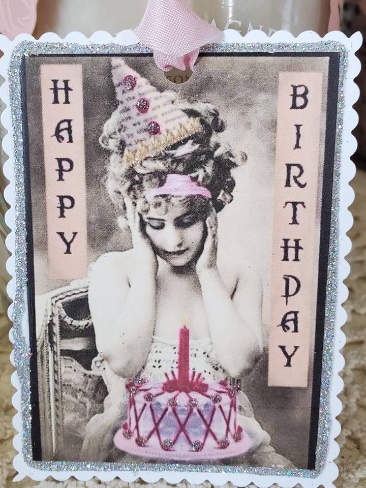 Etichetta regalo con scritta «Happy Birthday per la vendita all'ingrosso da parte di Little Heart Designs