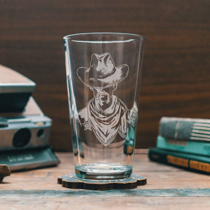 Benoit's Design Co. - Wholesale Cocktail/Liquor Glass - Western Sheriff Etched Glasses