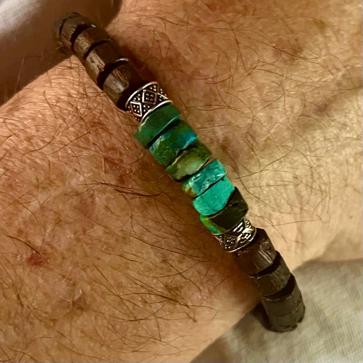 Nellie Pratt Artisan Jewelry - Vente Bracelet de perles - Bracelet extensible en bois turquoise pour homme "Parlay All Day"1