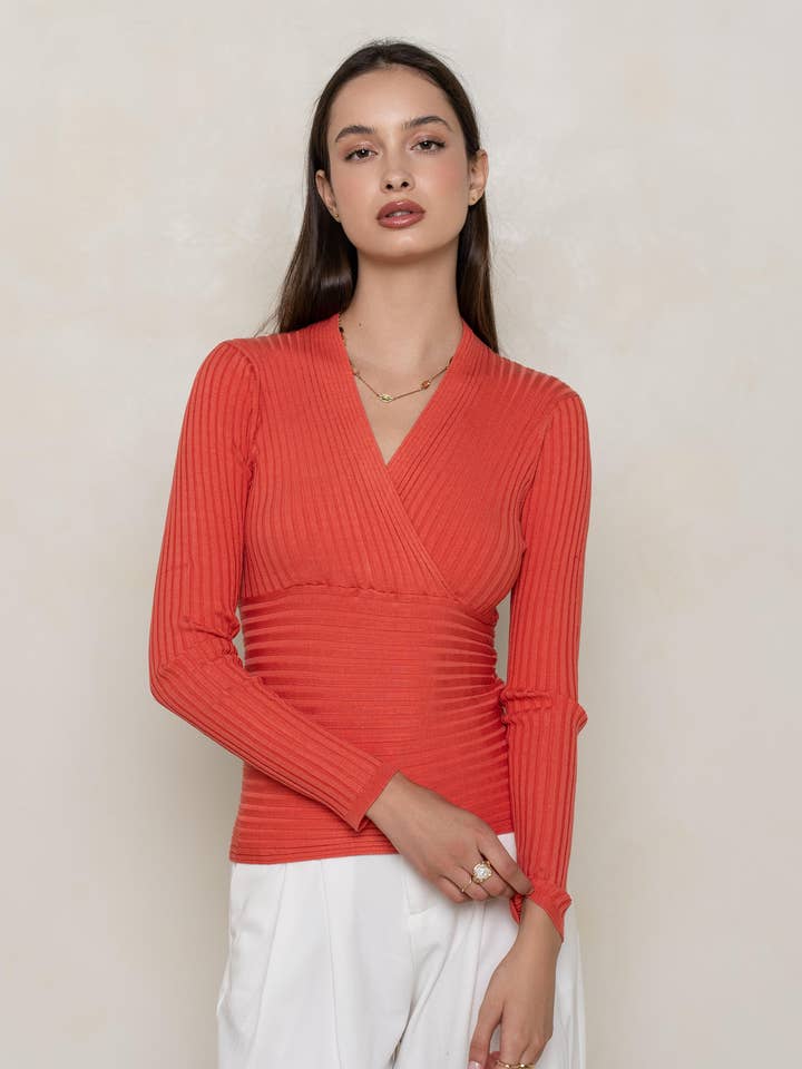 Geribbelde wikkeltop van zijde met elastaan voor wholesale door jw.atelier