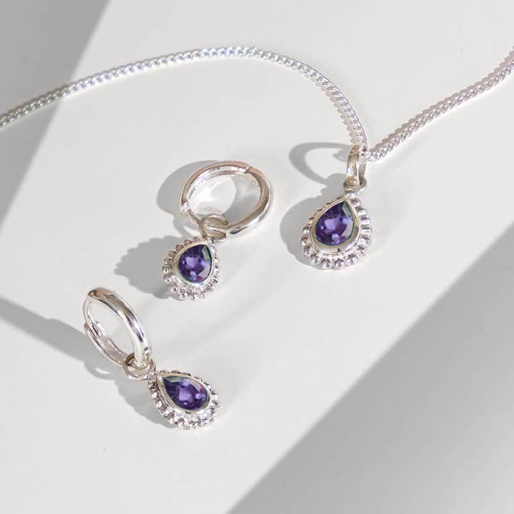 Créoles de naissance de février - Améthyste pour la vente par Charlotte's Web Jewellery