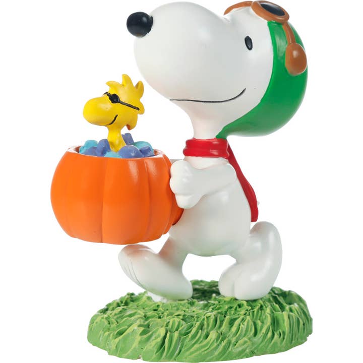 Precious Moments - Wholesale Decorative Figurine - Peanuts Snoopy Tricks, Treats, And Tails Figurine3