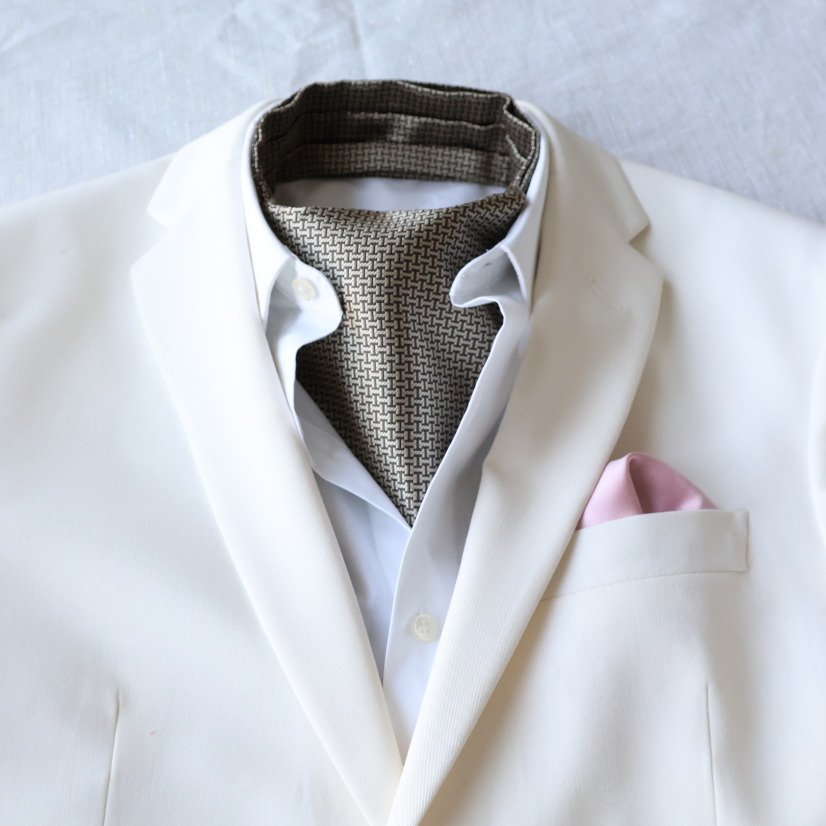 Tie Mood – Engroshandel Slips - Herre – Moderne Sikringsanlæg Design Brun Ascot Tie1