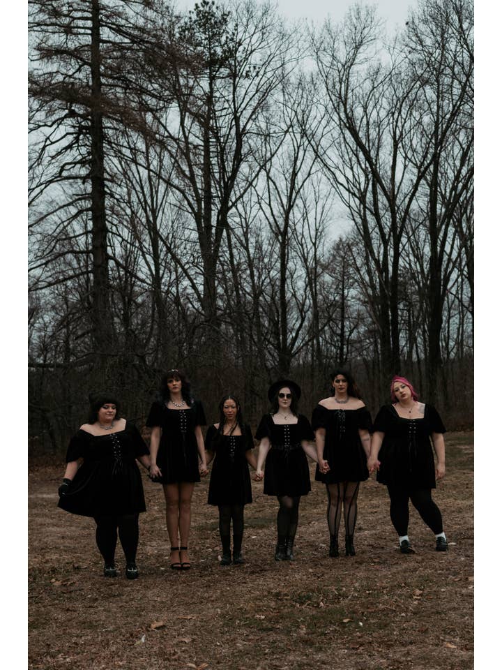 Jack Attackk Clothing - Vente Robe – femme - La robe de l'heure de minuit1