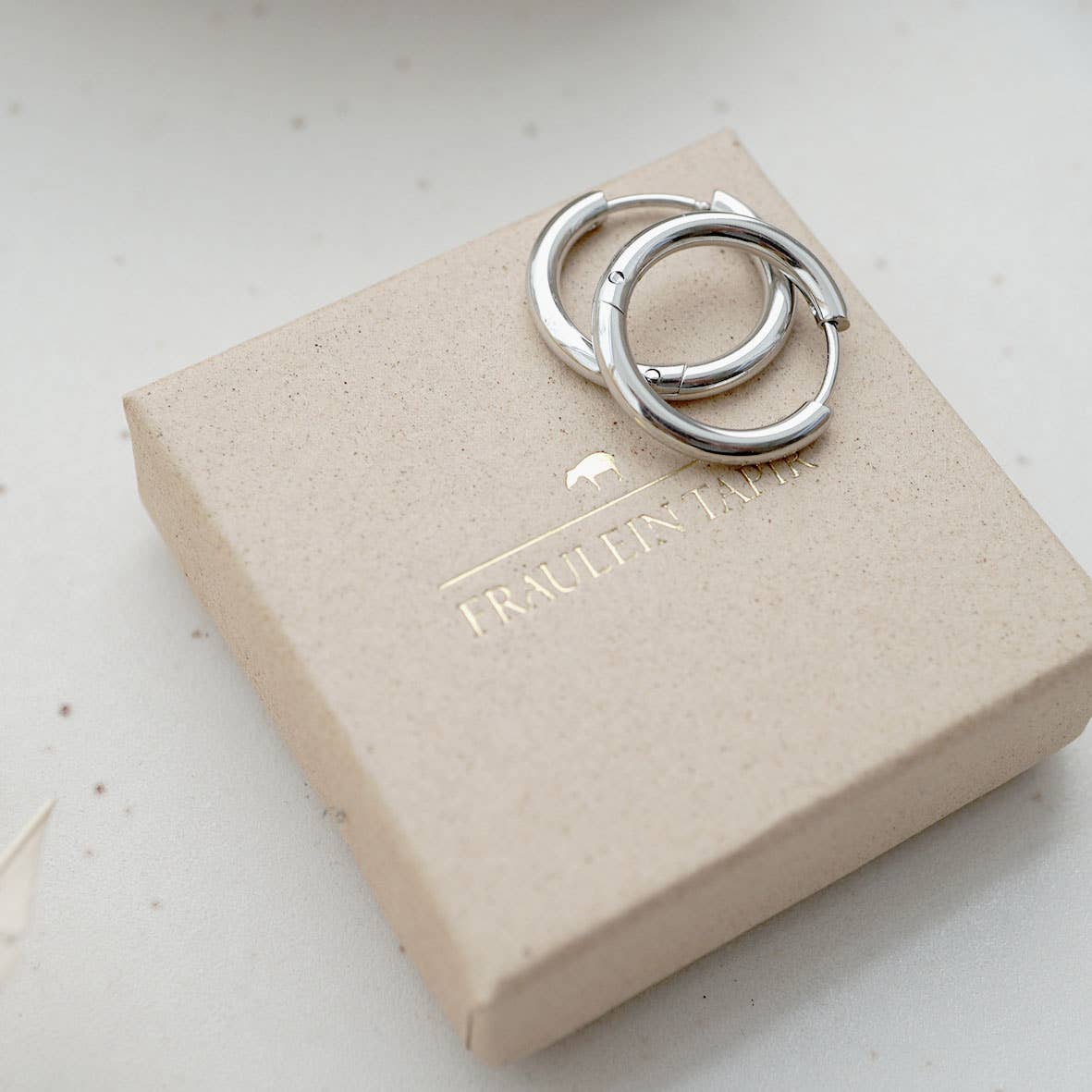 Fräulein Tapir - Wholesale Hoop Earrings - LEA Hoops4