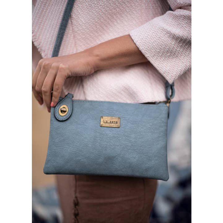 Liz Soto Handbags - Wholesale Crossbody Bag - Women's - Ella 3311 cross-body and wristlet