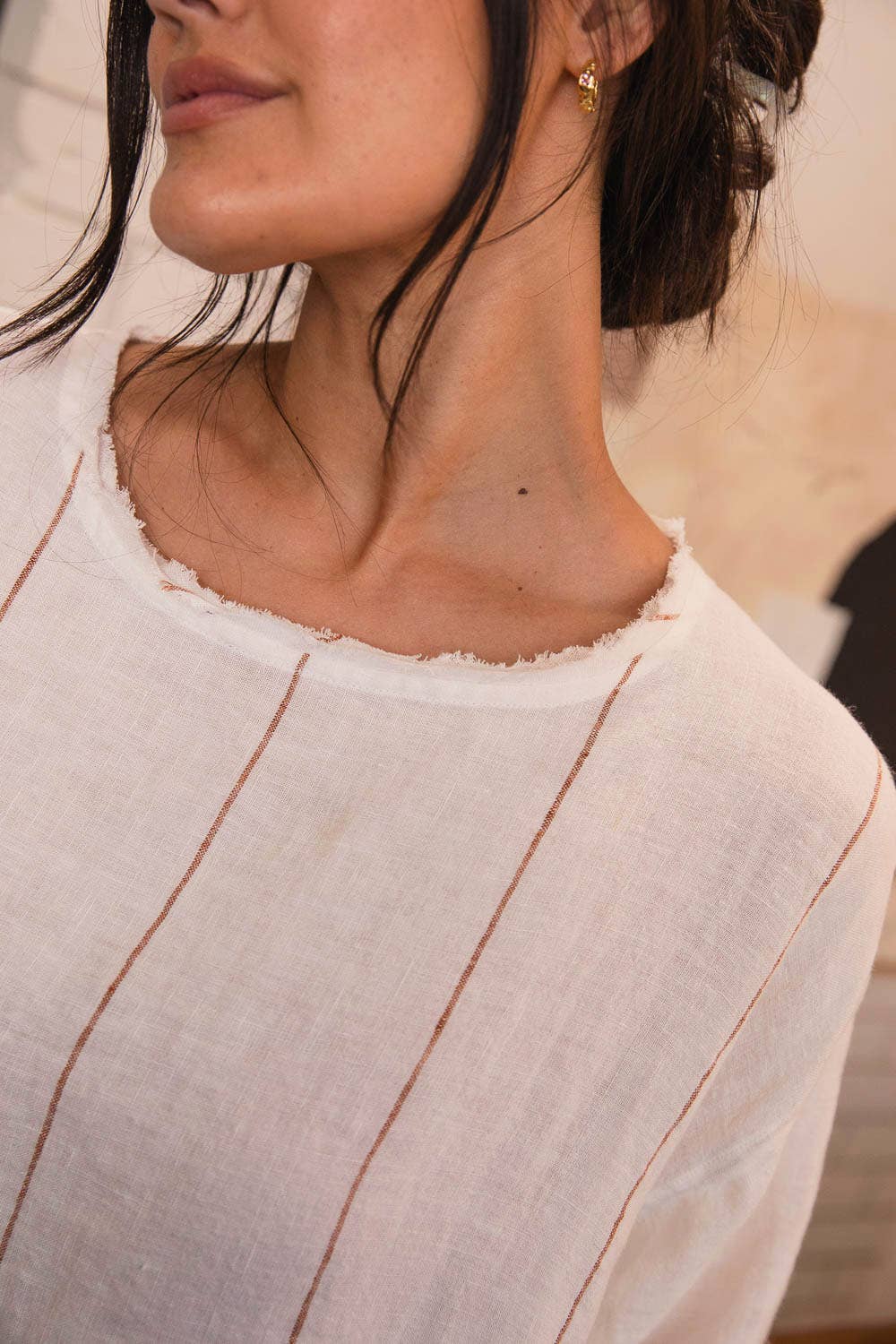 The Carter Malle Linen Dress - Off White w' Natural for wholesale on Faire2