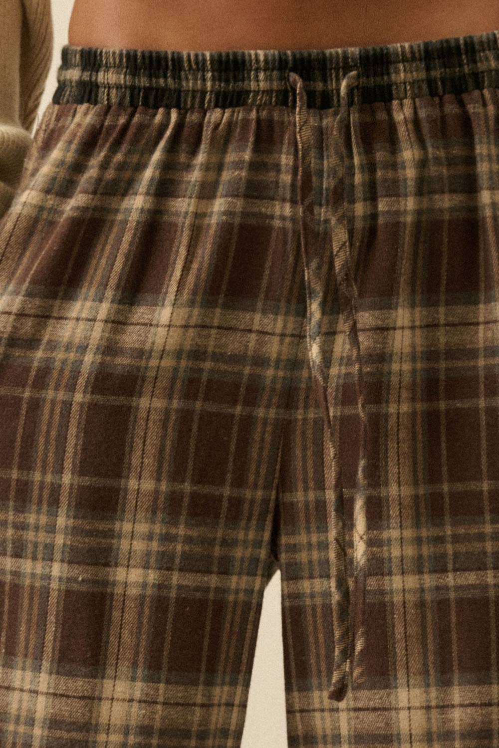 Promesa USA - Wholesale Pants - Women's - Plaid Flannel Wide-Leg Drawstring Pants14