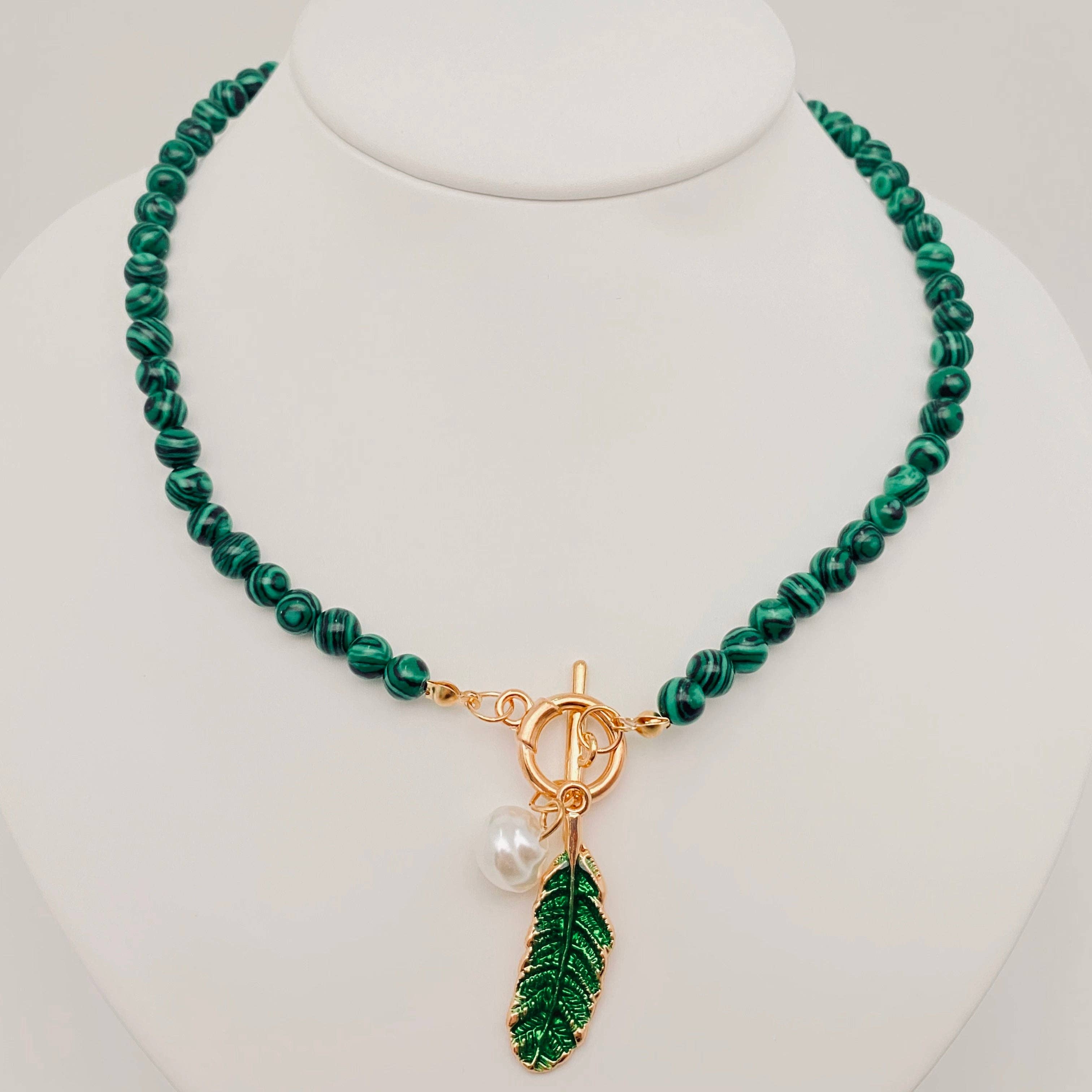 Mio Queena - Wholesale Pendant/Charm Necklace - Leaf-shaped Pendant Malachite Necklace Bracelet0