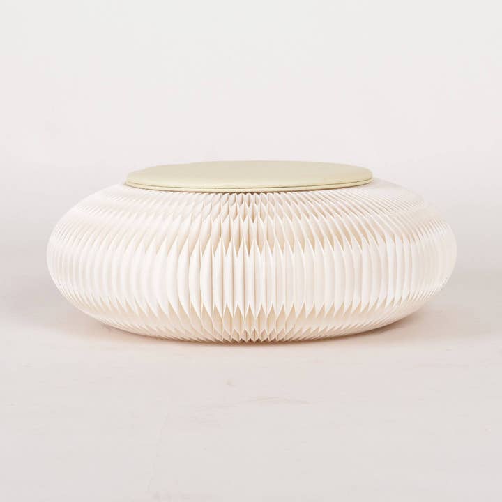 Papieren voetenkruk - wit voor wholesale door Paper Lounge