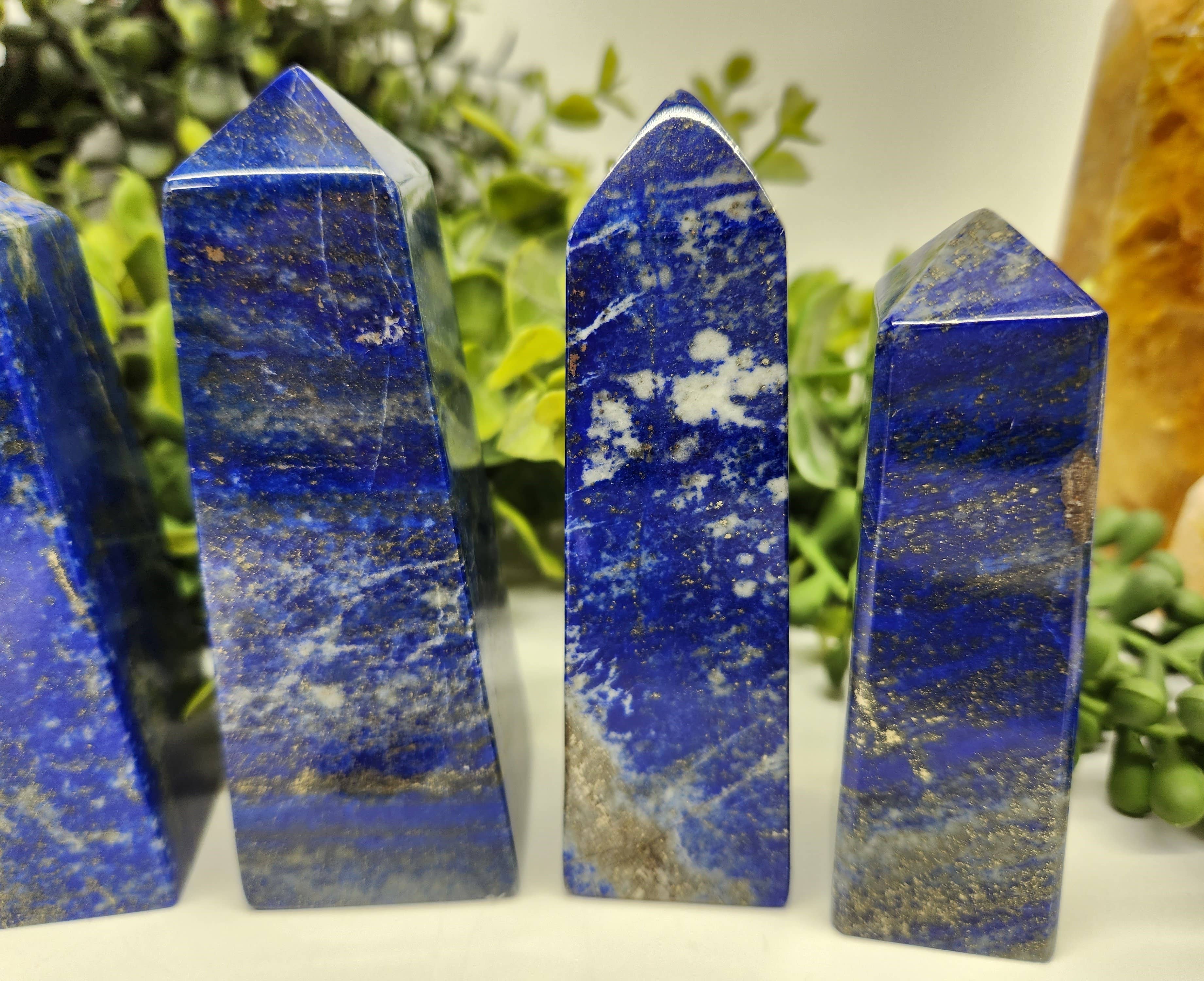 Meraki Gemstones - Venta al por mayor Piedras/cristales espirituales - Torre Obelix de 4 lados con lapislázuli5