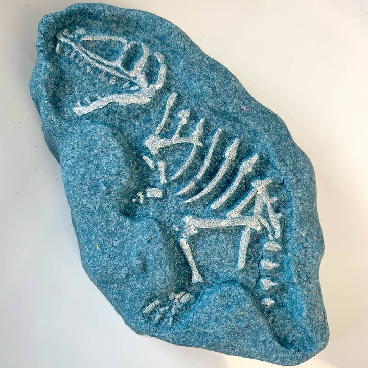 Color Changing Dinosaur Fossil Bath Bomb for wholesale by Poppy & Thyme