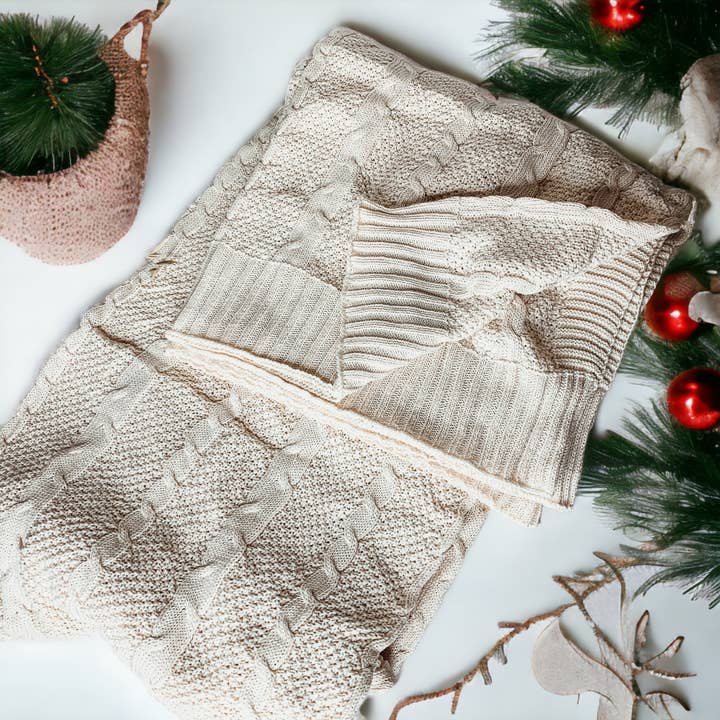 Gia Roma - Wholesale Throw Blanket - Neutral Cotton Vegan Throw Blanket, Ivory Sweater Like