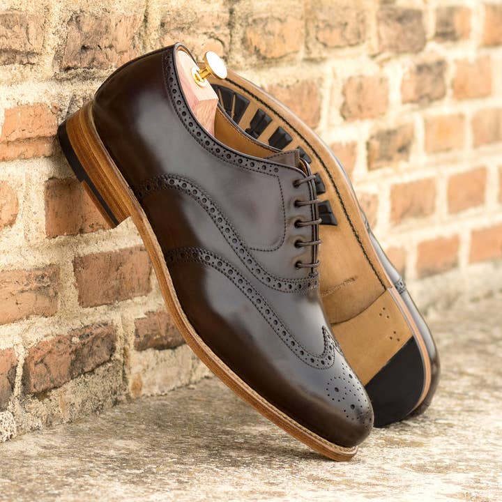 Aeron volledige brogue van Italiaans Cordovan leer voor heren in donkerbruin voor wholesale door DapperFam
