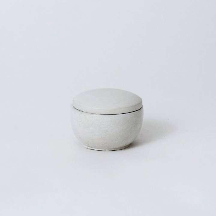 Mindful Cements - Wholesale Jar - Small Pot with Lid2