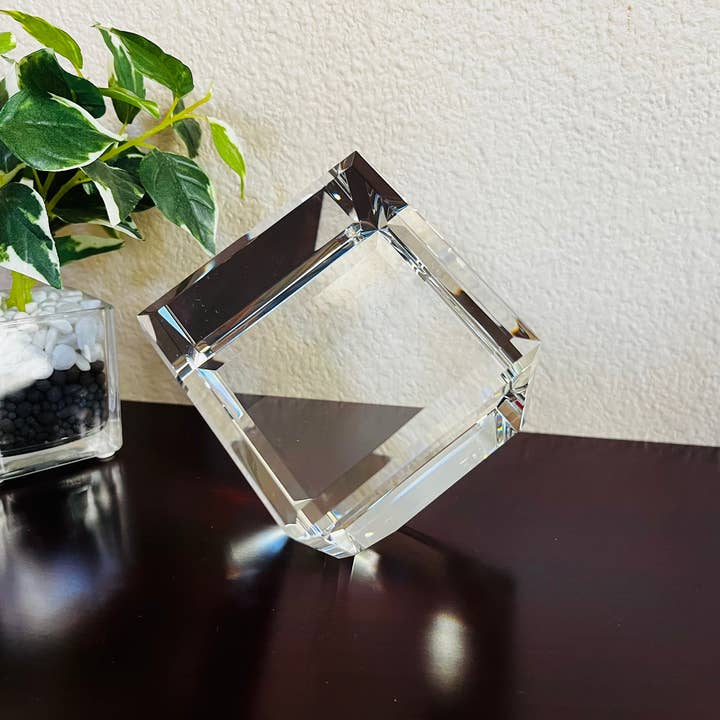 KSR Designs - Wholesale Decorative Tabletop Object - Crystal Corner Standing Cube, 3 1/8"H x 3 1/8"W x 3 1/8"D