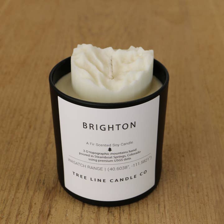 Candela di Brighton per la vendita all'ingrosso da parte di Tree Line Candle Co