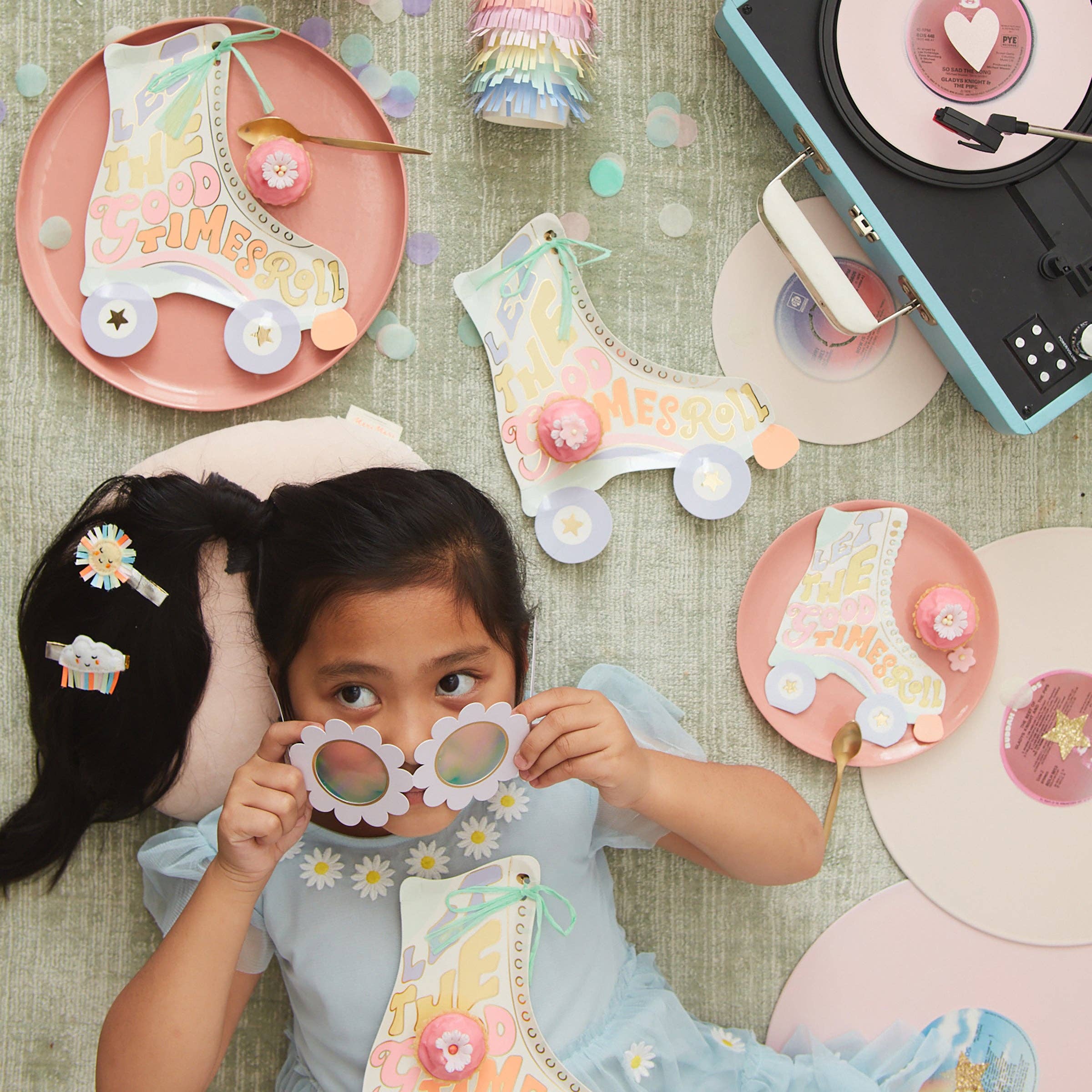 Meri Meri - Wholesale Disposable Napkin - Roller Skate Napkins1