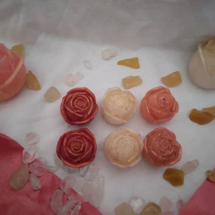 Rose bud set of 4 Wax Melts for wholesale by How Nature Made It