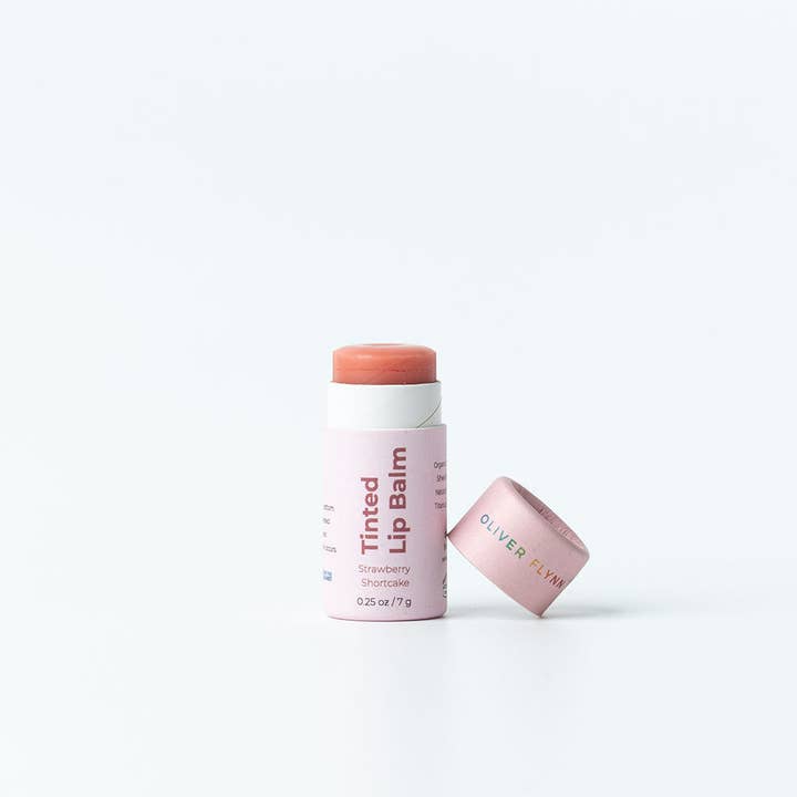 Aardbeien Shortcake Getinte Lippenbalsem Kindvriendelijke Papieren Tube voor wholesale door Oliver Flynn Plastic Free Shop