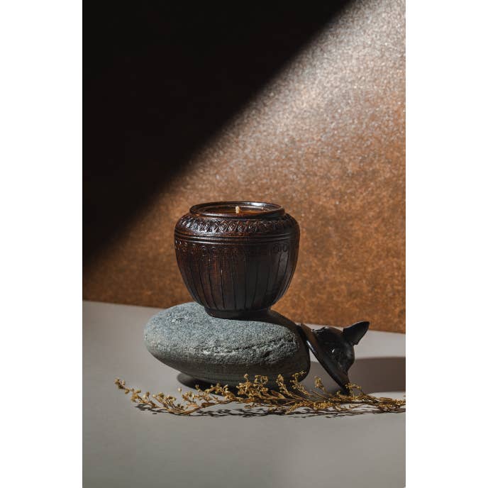 Black Earthern Glow Scented Candle: Beeswax Handmade Candle for wholesale on Faire1